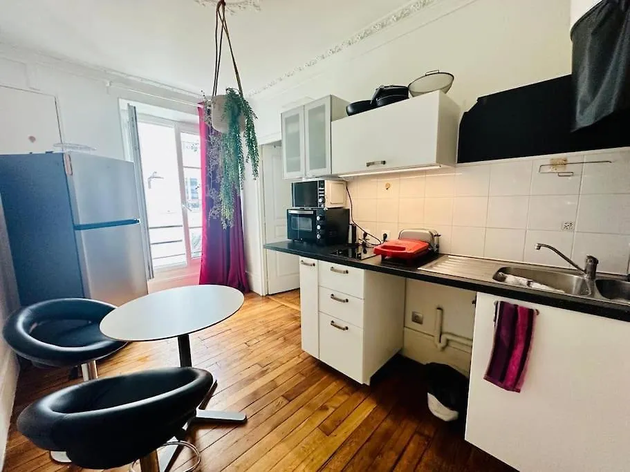 Anime Et Nifty A Paris/denfert Rochereau Appartement Paris